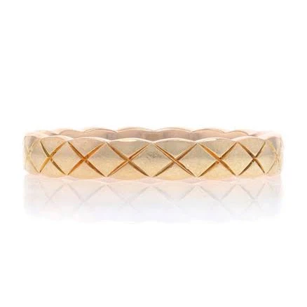 CHANEL Coco Crush 18k Etched Gold Mini Band