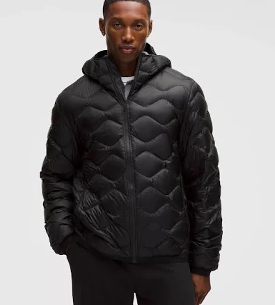 featherweight 900-down-fill quilted hooded jacket