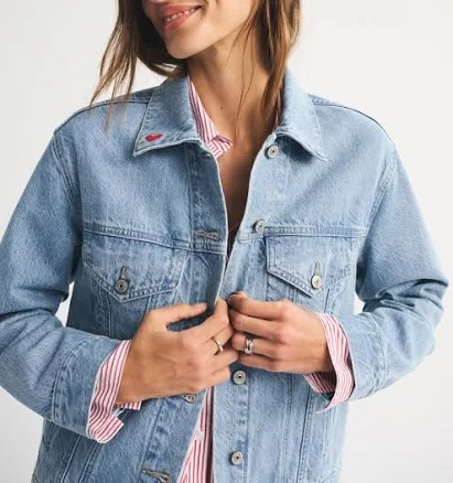 Abercrombie & Fitch Women's Easy Denim Trucker Jacket