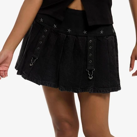 Star Stud Grommet Strap Pleated Skirt
