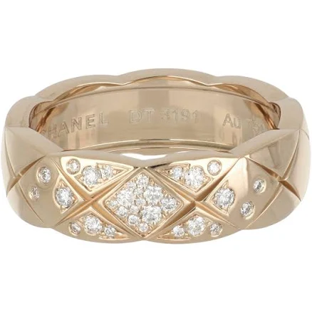 Estate CHANEL COCO Crush Quilted Diamond Band