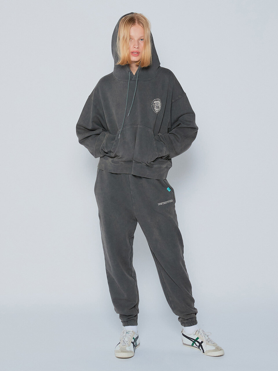 Pigeudaing Standard Hoodie (Charcoal)