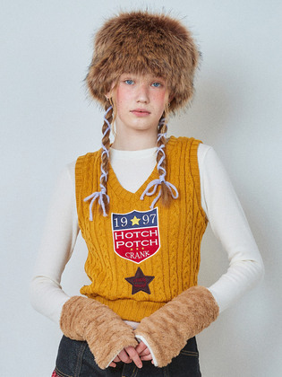 Wappen Knit Vest