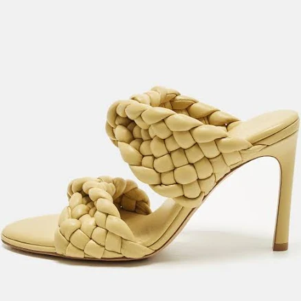 Bottega Veneta Bv Curve Leather Sandals