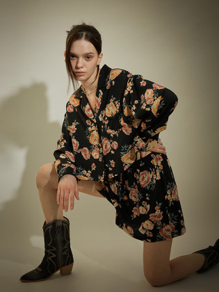 Flower Standart Crop Blouse