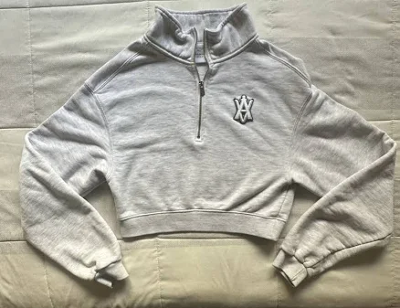 Acmé De La Vie Sweatshirt Women's Gray Long Sleeve 1/4 Zip Preppy