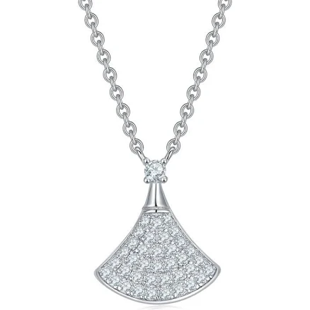 Shop BVLGARI Divas' dream Moissanite pendant necklace Online