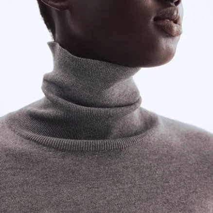 H&M Ladies Turtleneck Sweater