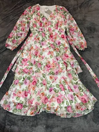 Quiz Women's Floral Chiffon Jacquard Button Detail Dress