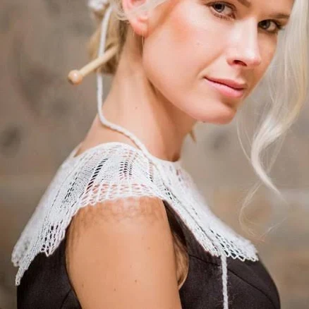 Grace Knitted Lace Collar