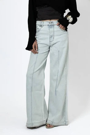 EL RESUELVE JEANS