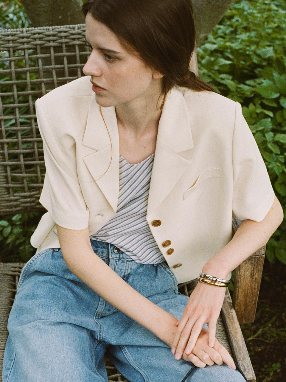 Button Point Half Sleeve Jacket (3 Color)