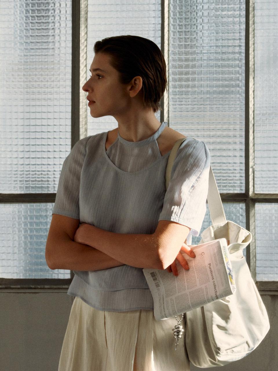 Halter Layered Wrinkle Blouse