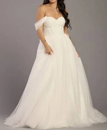 DB Studio Pleated Tulle Basque Waist Ball Gown