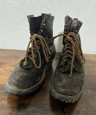 Vintage Distressed Logger Work Boots Black Men's Size 8 EeVintage Distressed Logger Work Boots Black Men's Size 8 Ee