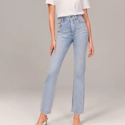 Abercrombie & Fitch Women's Ultra High Rise Ankle Straight Jean