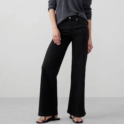 Wide-Leg High-Rise Jeans
