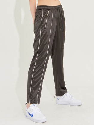 Badass Silky Jogger