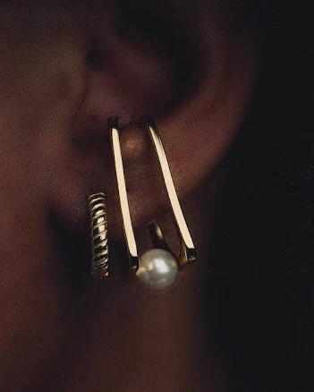18k Gold Pearl Cuff Earrings