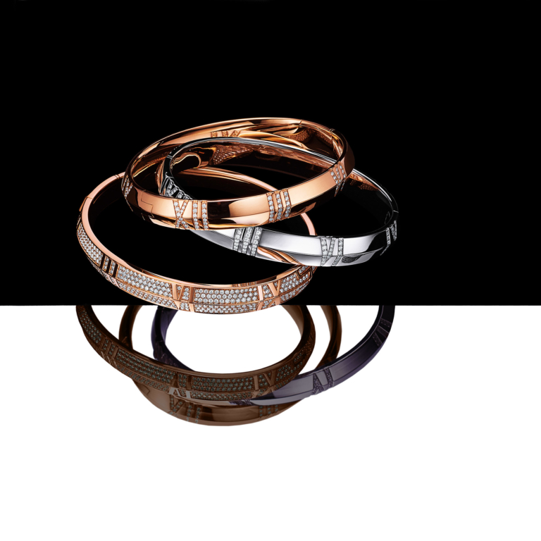 X Closed Wide Hinged Bangle