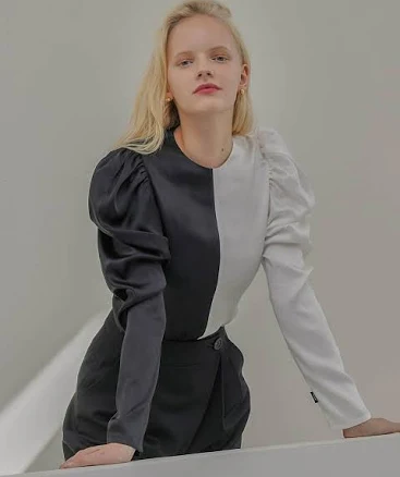 ONNE Shirred Two-Tone Blouse_White And Black by W Concept