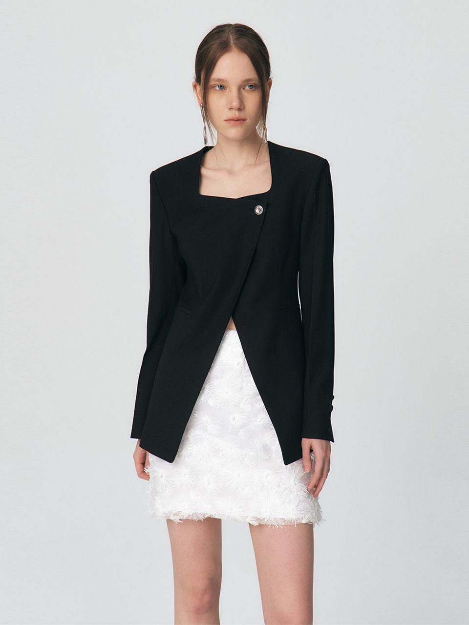 One Button Square-neck Slim-waisted Jacket [Black]