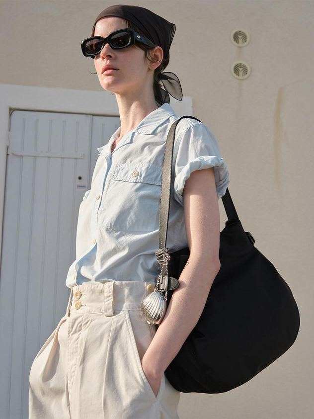Sac de Flute Shoulder Bag