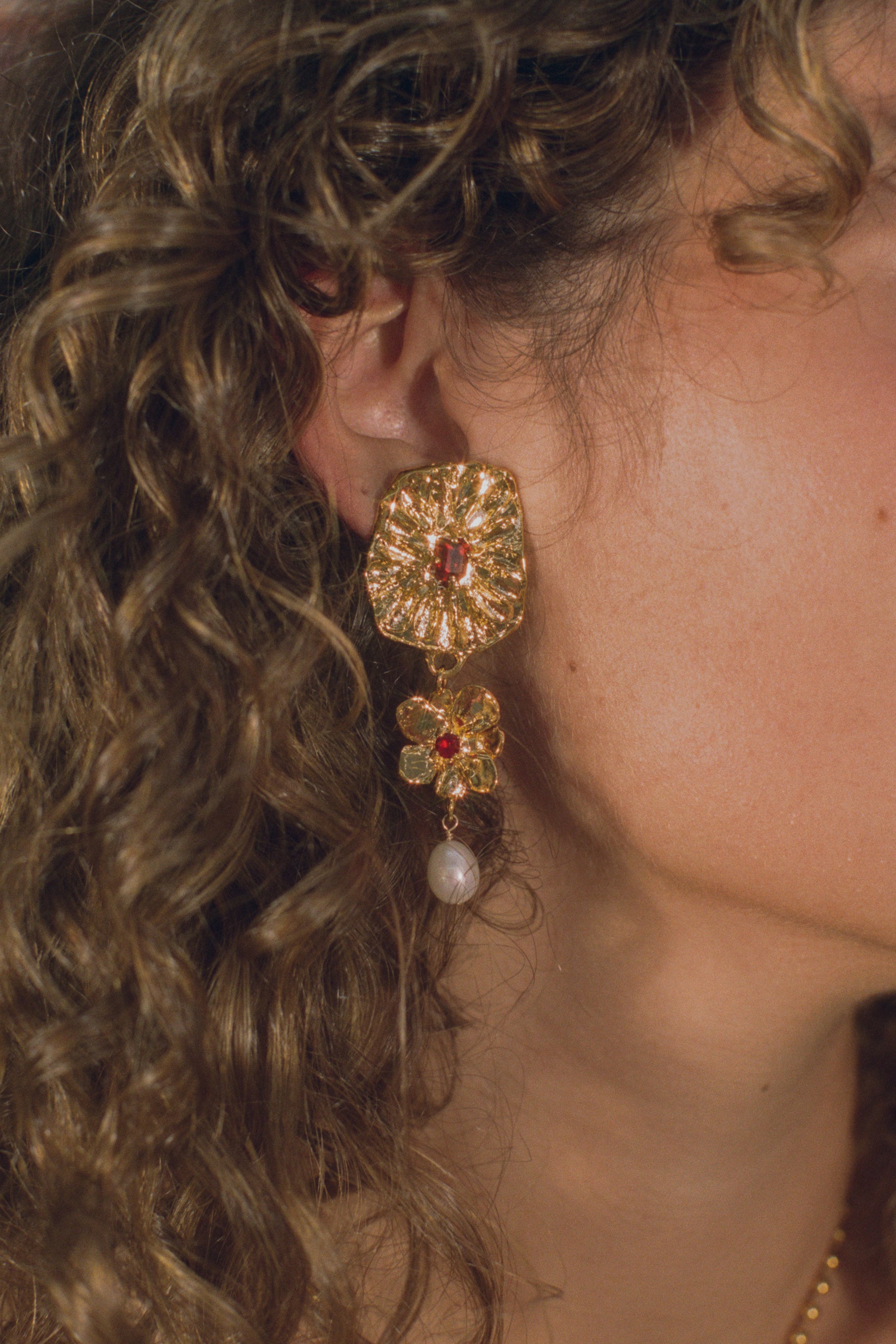 Mondo Mondo Venus Drop Earrings
