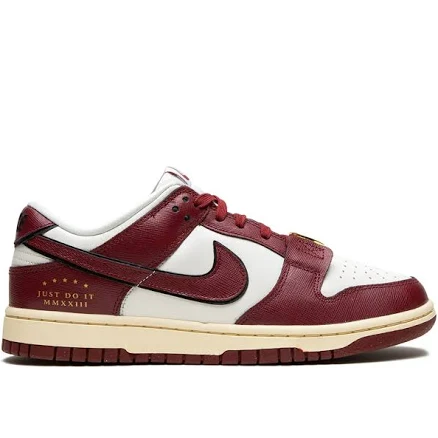 Nike Women's Dunk Low Sneakers