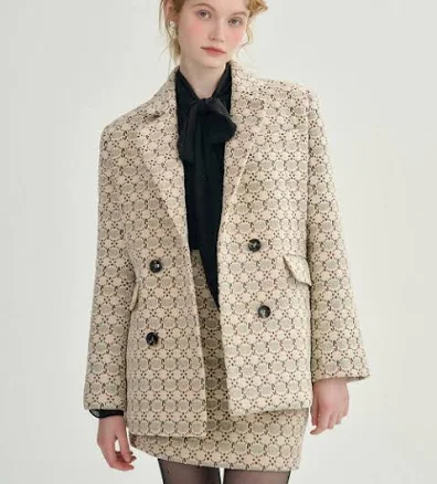 SINCETHEN Two-Button Half Jacket
