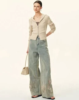 Vivi Fitted Cropped Merino Wool Blend Cardigan