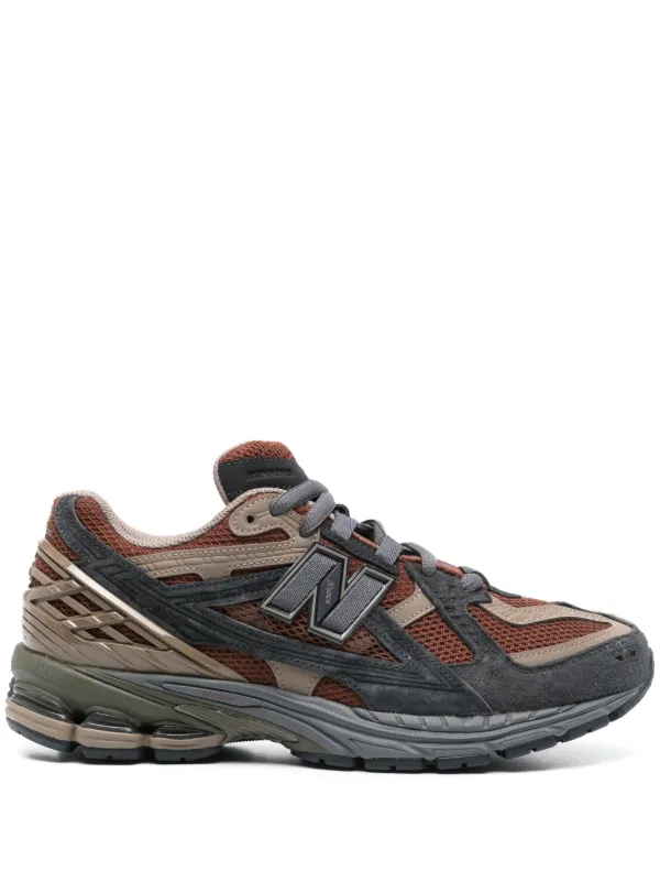 1906 Sneakers