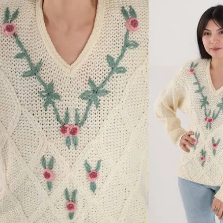 1990s Retro Slouchy Floral Cable Knit Sweater
