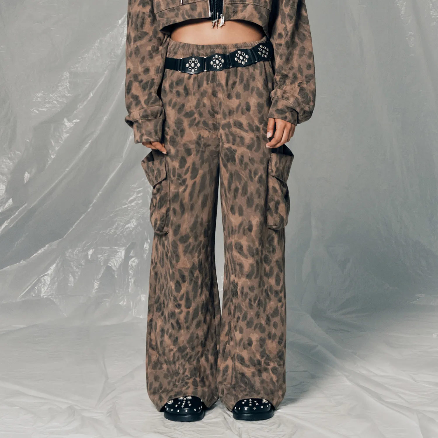 LEOPARD PRINT WIDE SWEAT PANTS BROWN BQ4CP001