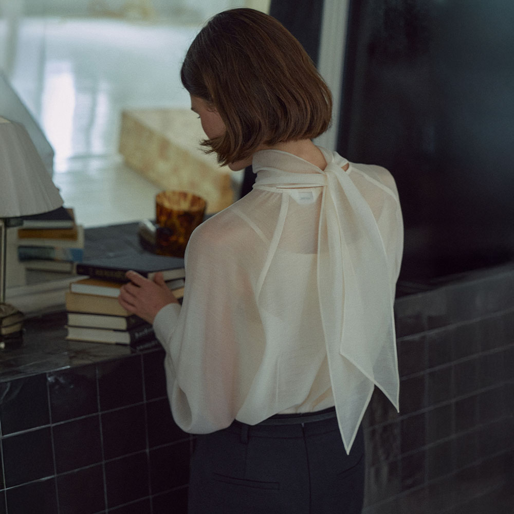 라메레이 Tie See-through Blouse LMBFCO25SH314