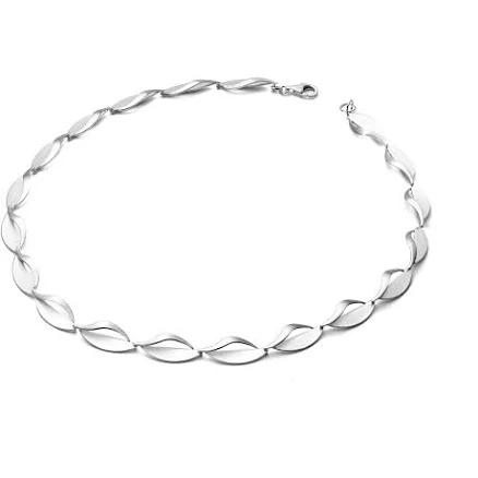 Flame Wandering Necklace
