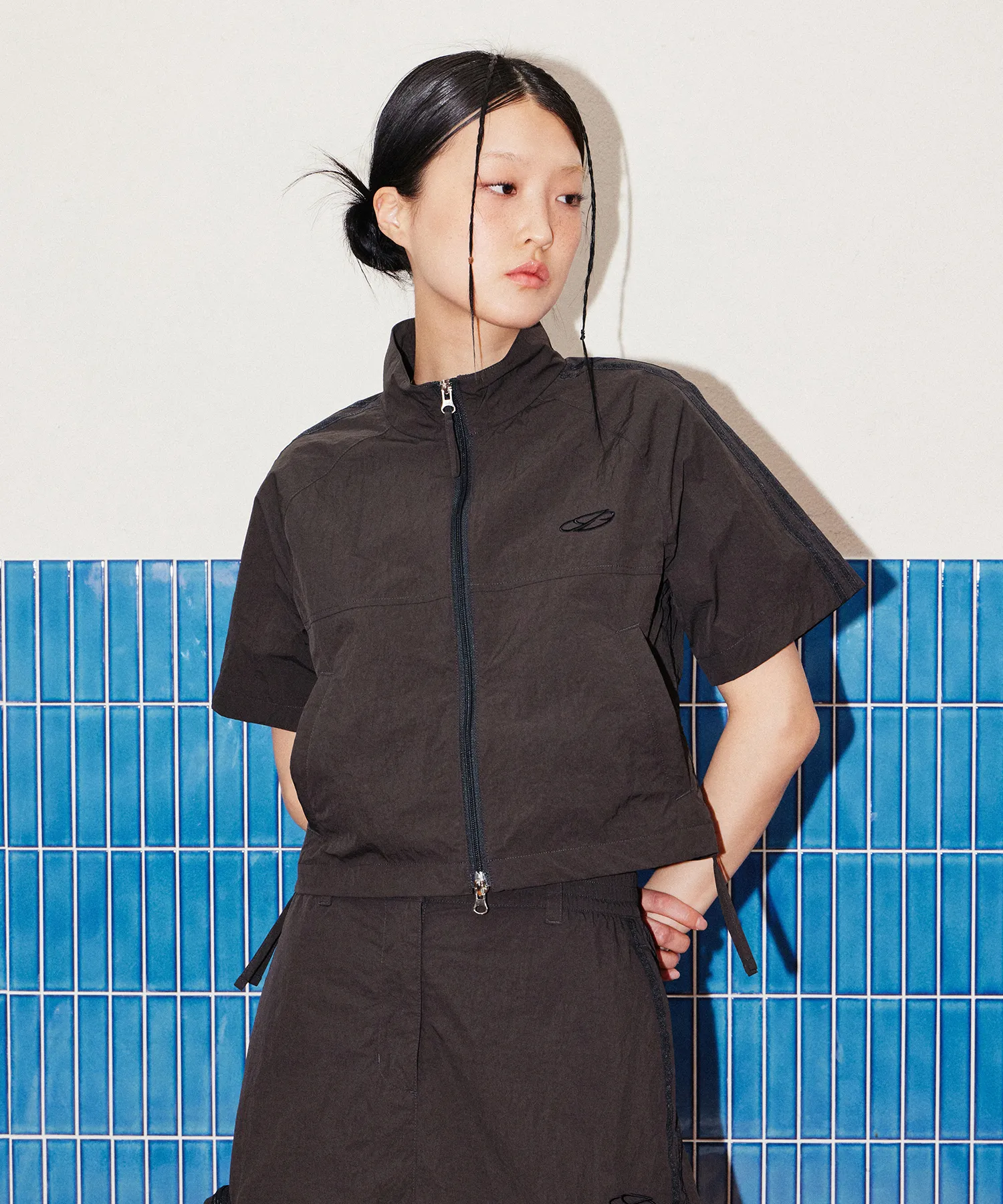 Symbol Logo Track Shirring Zip-Up_Charcoal