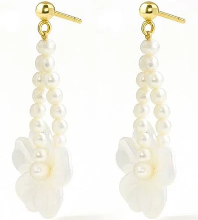 LA MENO Women's Flower Freshwater Pearl Hoop Earrings