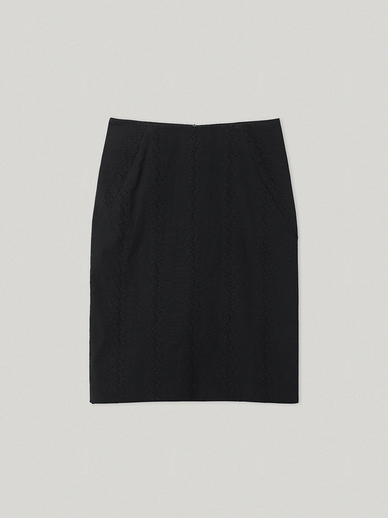 Date Cake Skirt Black