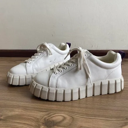 eytys Odessa 42 Canvas White