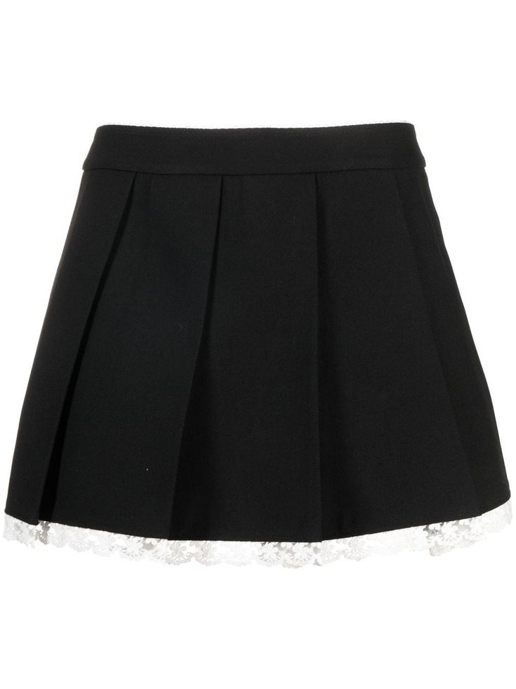 Voluminous Mini Skirt