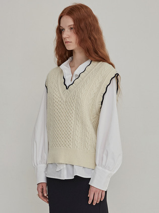 Wave Cable Knit Vest