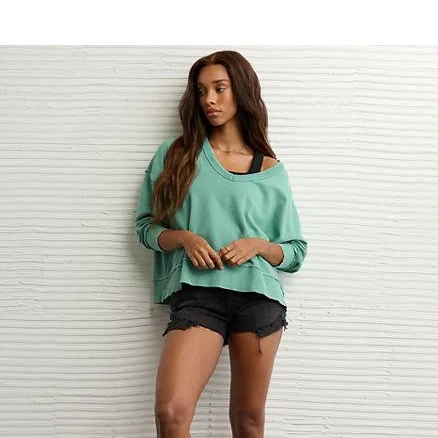 AE Women's Big Hug V-Neck Sweatshirt