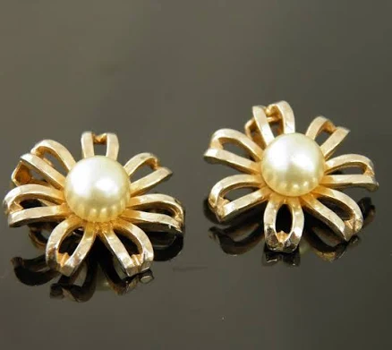 Vintage Reja Floral Pearl Earrings in Gold Over Sterling