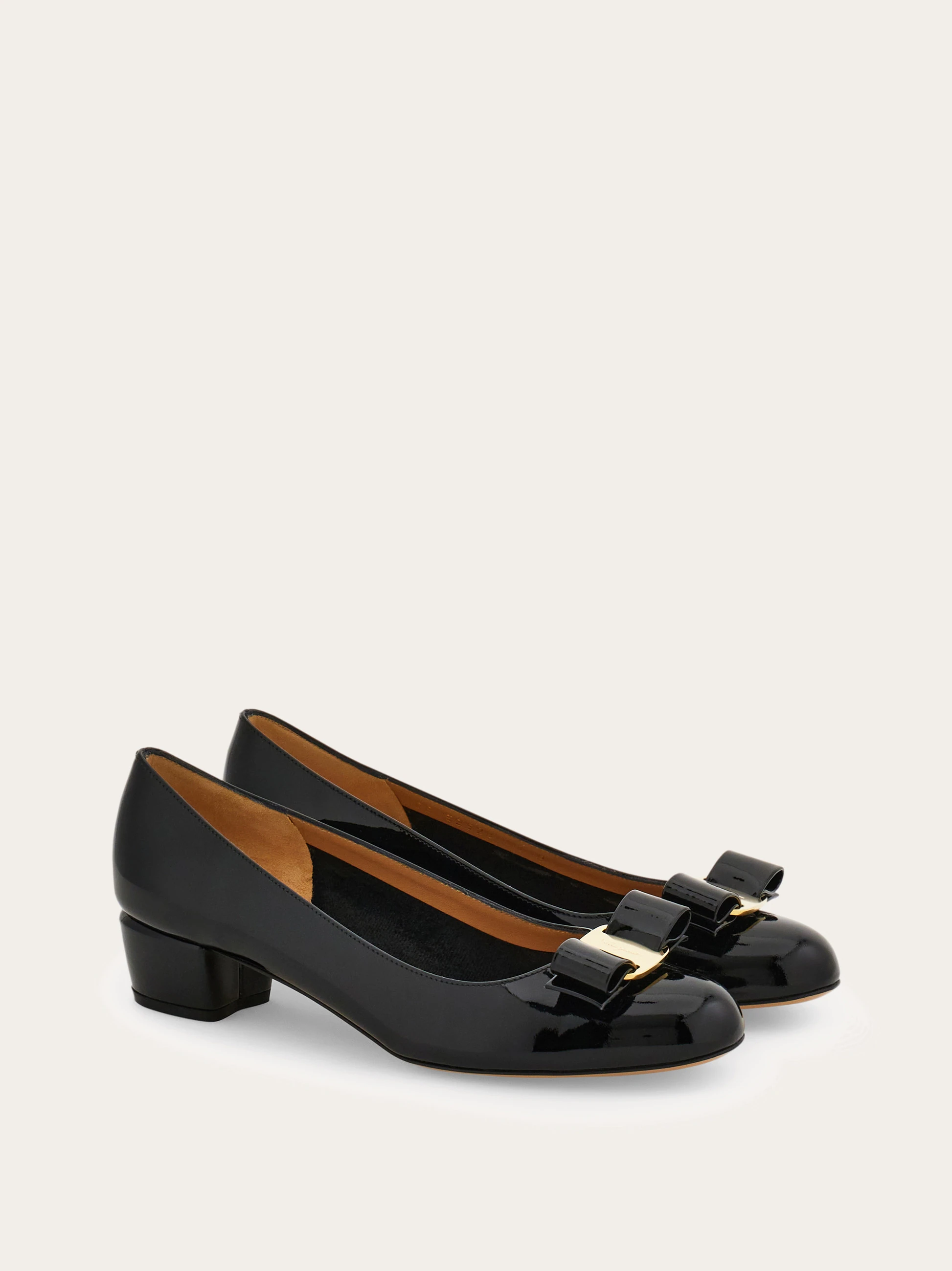 Vara Bow Pump Shoe