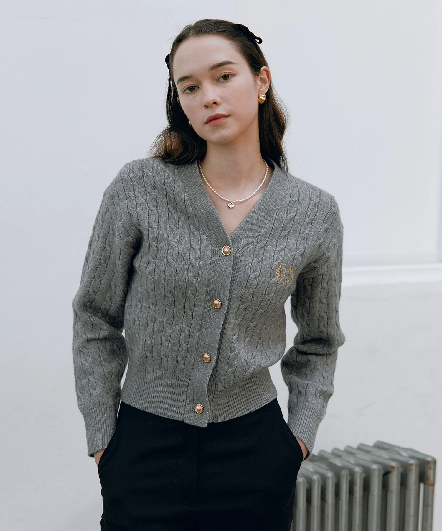 V NECK CABLE CARDIGAN GRAY