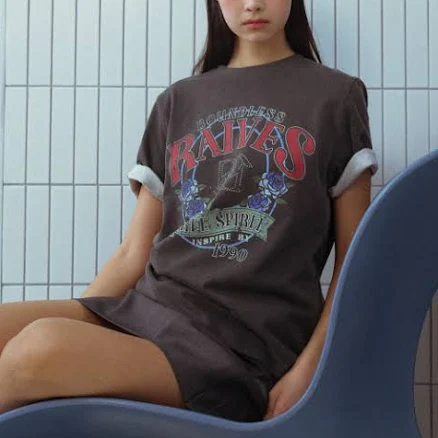 RAIVE Vintage Rose Graphic T-shirt