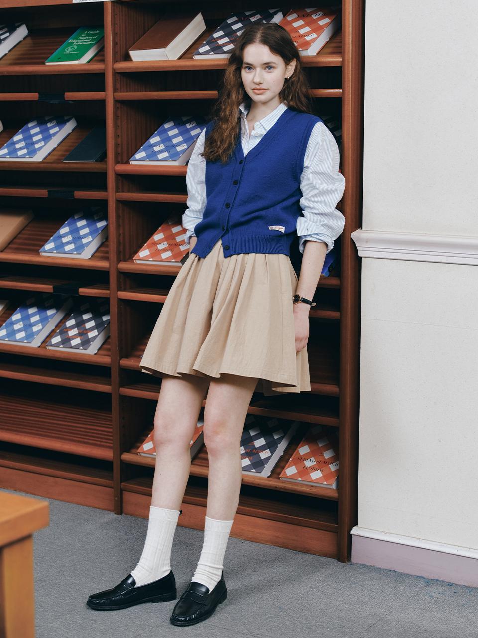 BOROMWAT Flared Mini Skirt [Black/Beige]
