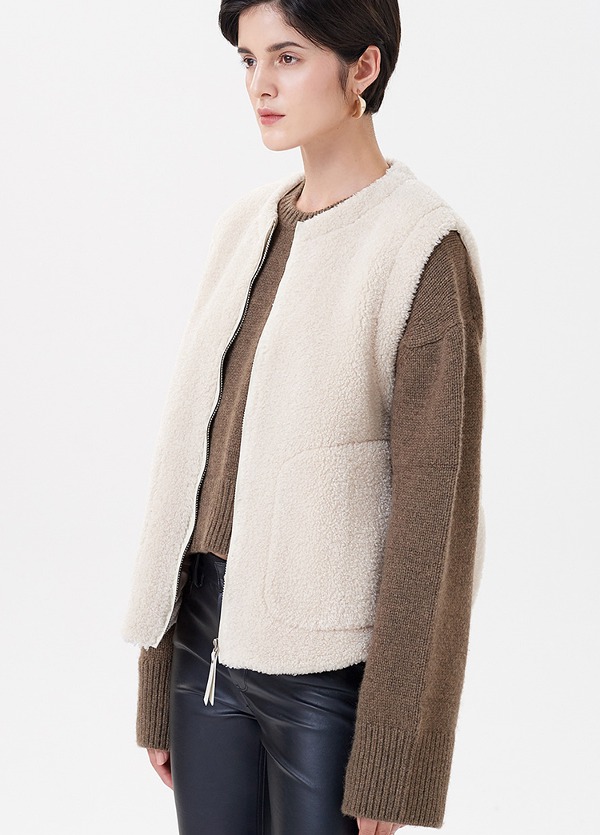 [박민영 착용] TEDDY BLOUSON MUSTANG VEST IVORY